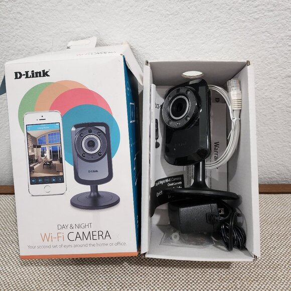 D-Link Day & Night WI-Fi Camera - Picture 6 of 6